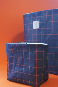 Maxi fabric pot in navy grid