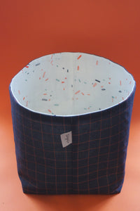 Maxi fabric pot in navy grid