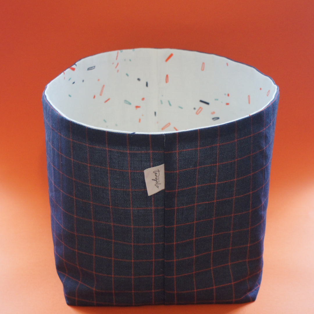 Maxi fabric pot in navy grid